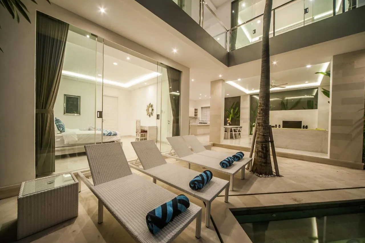 Villa Bunga-Bunga Kecil C Seminyak  Indonesia
