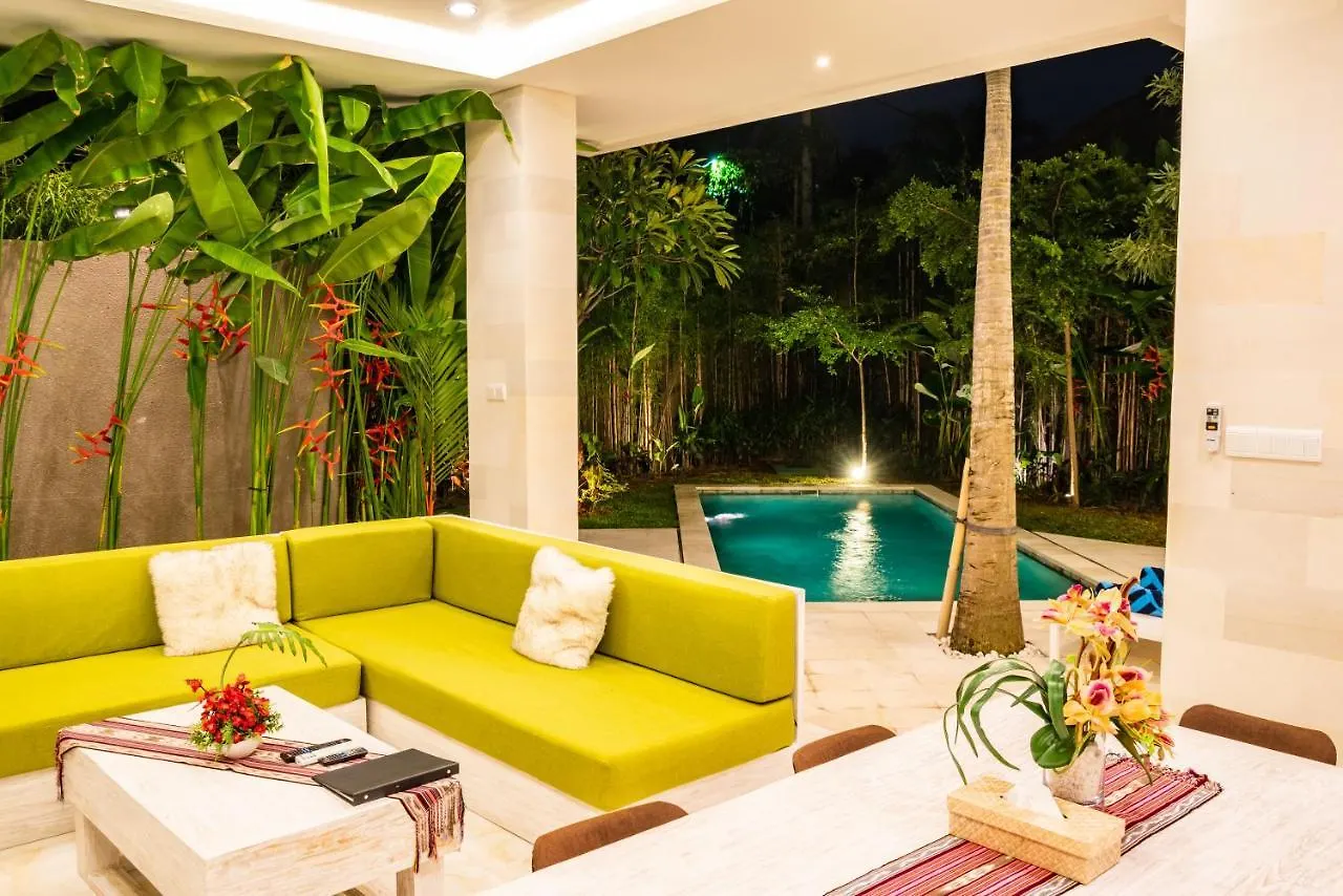 Villa Bunga-Bunga Kecil C Seminyak  Indonesia