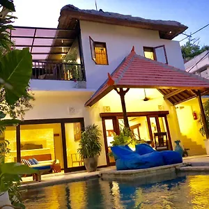 Villa Carissa Centre, Bali By Le Ciel Hospitality, Seminyak (Bali)